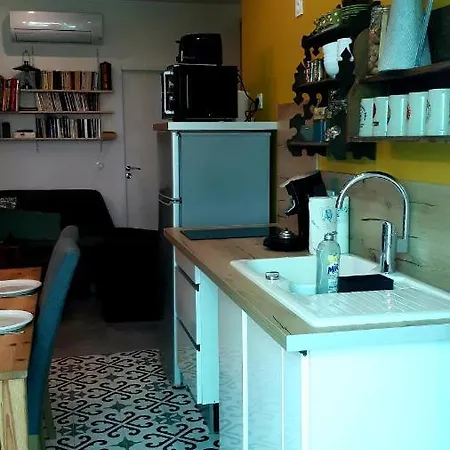 Esprit Bistrot / Rent4night *