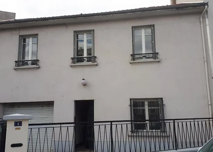 Esprit Bistrot / Rent4night *