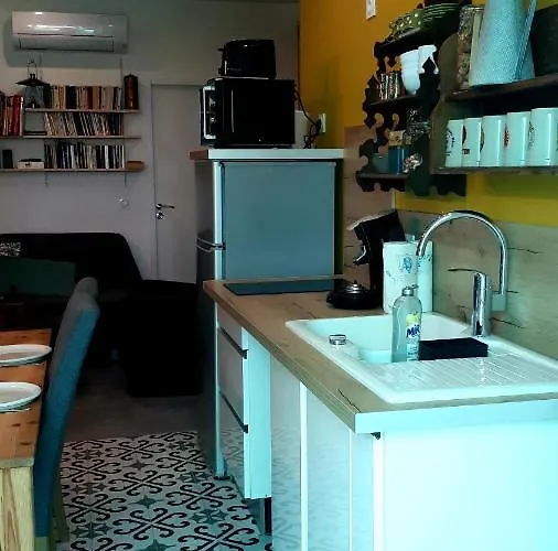 Esprit Bistrot / Rent4night *