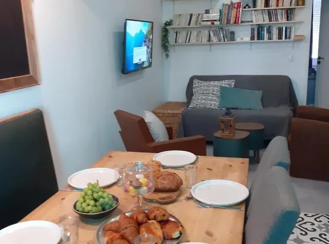 Апартаменти Esprit Bistrot / Rent4night Гренобль