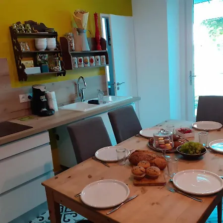 Esprit Bistrot / Rent4night Apartamento *