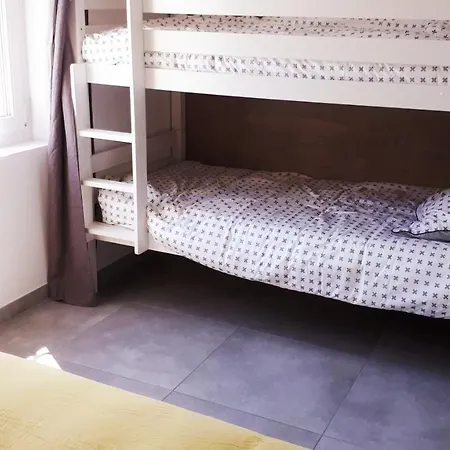 Esprit Bistrot / Rent4night *